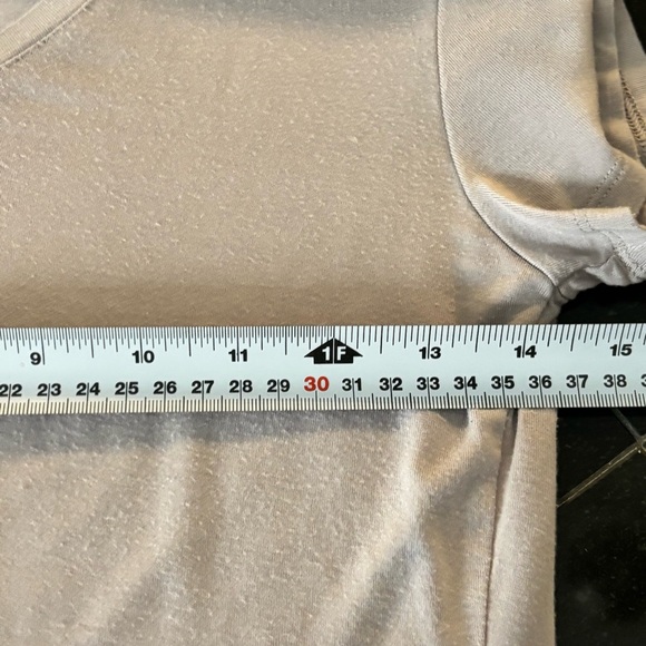 Babaton Soft Mauve V-Neck Tee - Picture 6 of 6